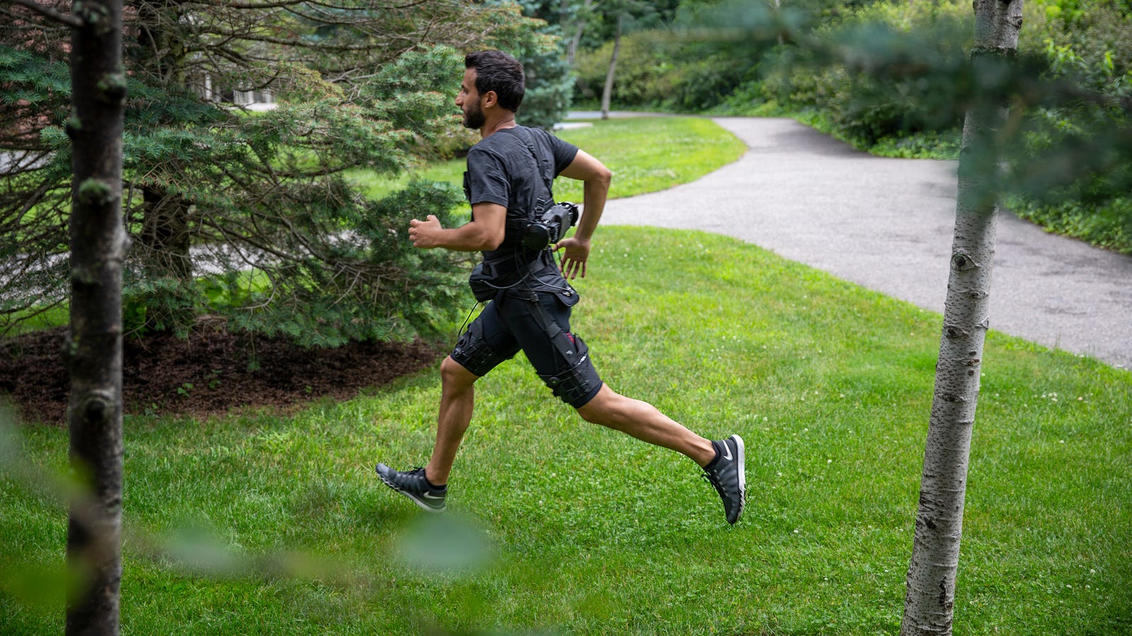 These Robotic Shorts Make Walking and Running Easier
