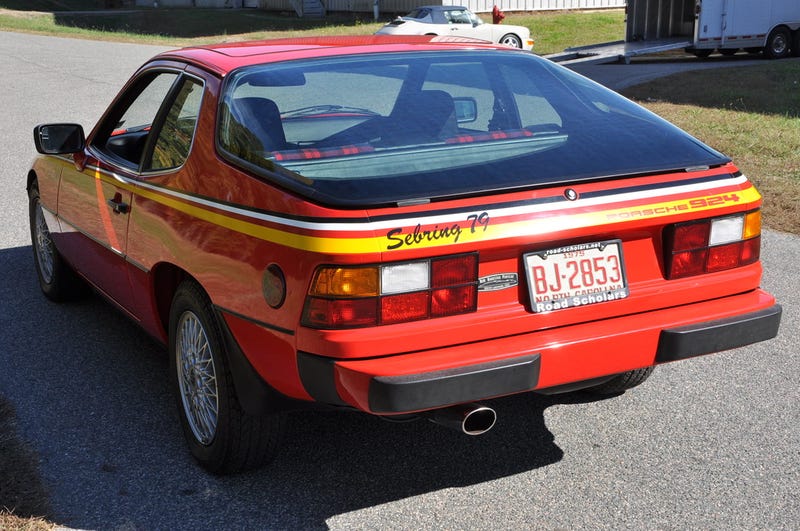 Illustration for article titled 1979 924 Sebring Edition