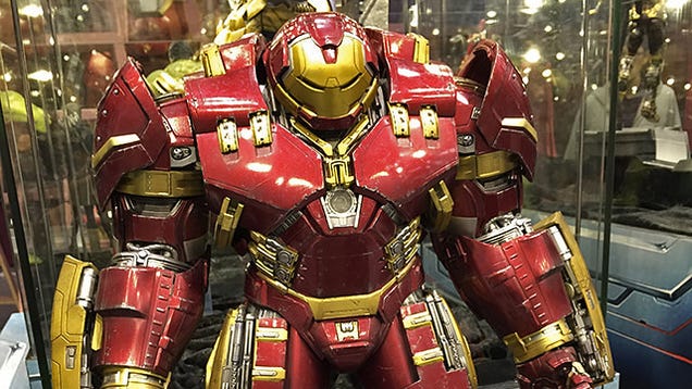 Hot Toys' Iron Man Hulkbuster Could Be the Greatest Action Figure Ever