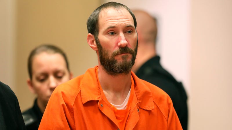 Illustration for article titled Homeless Man at Center of $400,000 GoFundMe Scam Sentenced