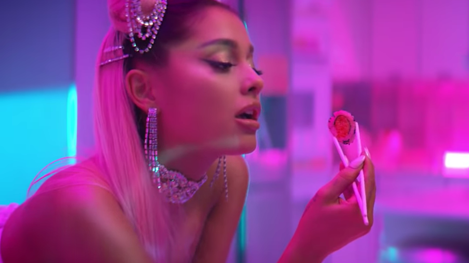 新しいコレクション Ariana Grande 7 Rings 壁紙 ソトウォール