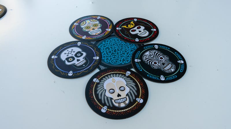 Illustration for article titled I Love Games About Bluffing (Or Do I?)