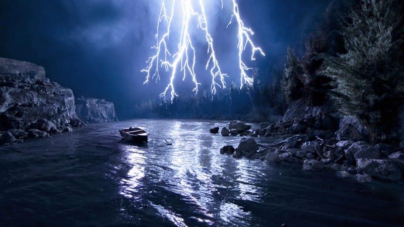 This Terrifying Lighting Storm Is a Masterful, Miniature Fake