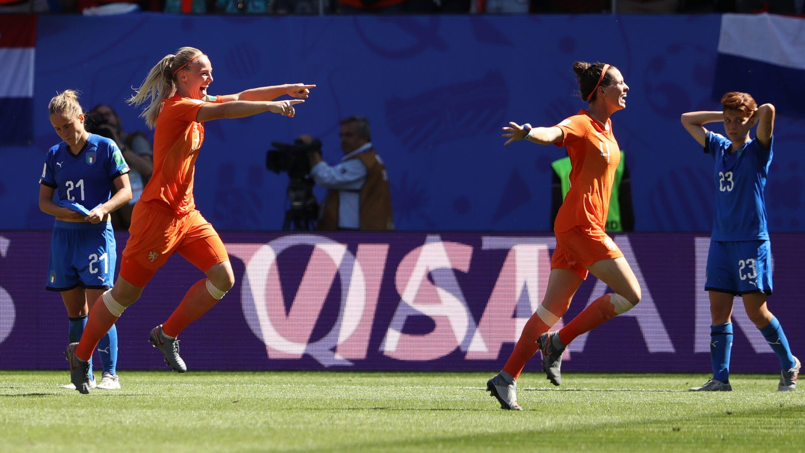 The Netherlands Huffed And Puffed Until They Blew Italy s Defense Down