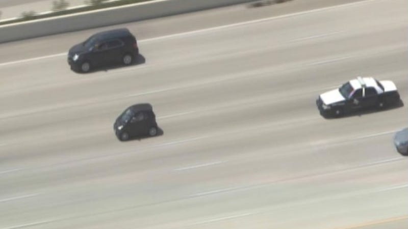 Illustration for article titled Watch A Smart Car Lead Texas Police On The World's Most Adorable Police Chase