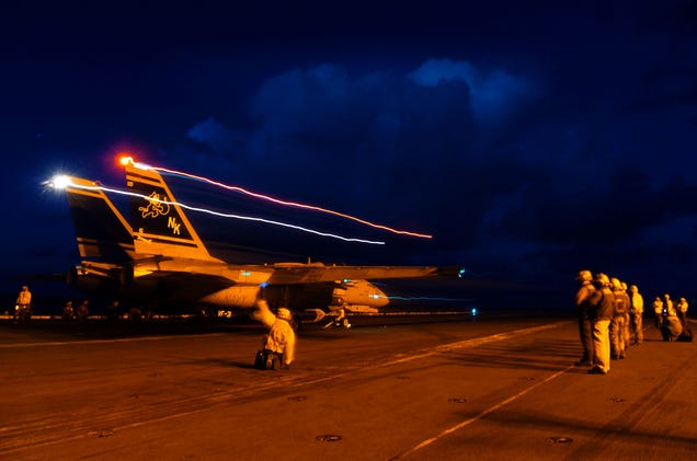 How To Successfully Get Launched Off A Carrier At Night In A F-14 Tomcat