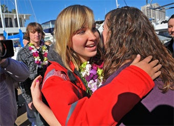 Illustration for article titled Teen Sailor Abby Sunderland Found Alive In Indian Ocean