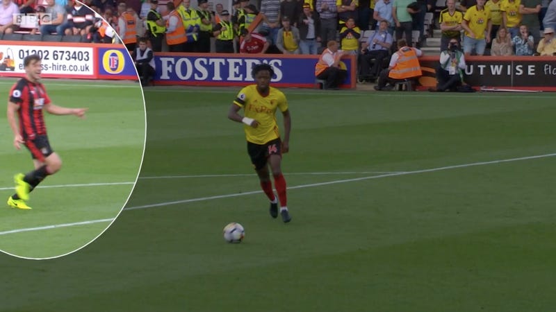Illustration for article titled Bournemouth Player Prevents Possible Goal Using Nothing But His Voice
