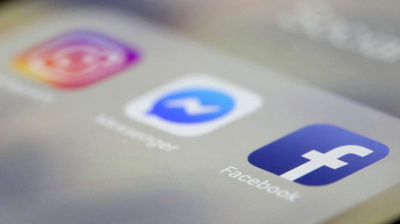 Illustration for article titled Social Media Screening Will Now Affect Nearly All U.S. Visa Applicants