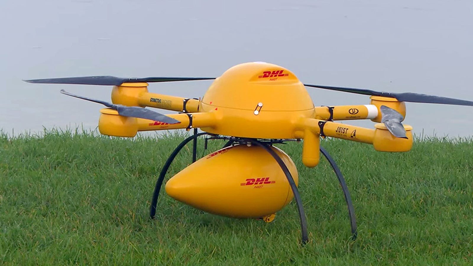 DHL comienza a probar repartir paquetes con drones en Alemania