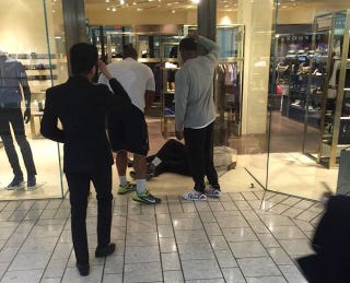 Illustration for article titled Jonathan Martin Says He Whomped A Shoplifter At The Versace Store
