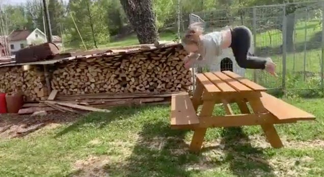 yprloeg8n5m0bbezqruz.jpg