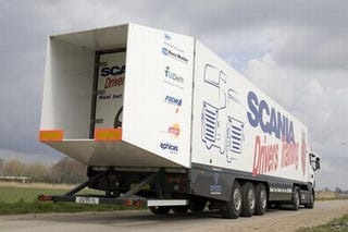 Illustration for article titled Truck Tail Improves Fuel Economy 7.5%
