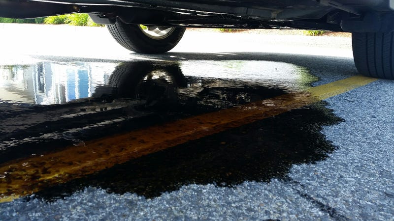 Illustration for article titled That's not gone well. Smoke & oil everywhere.