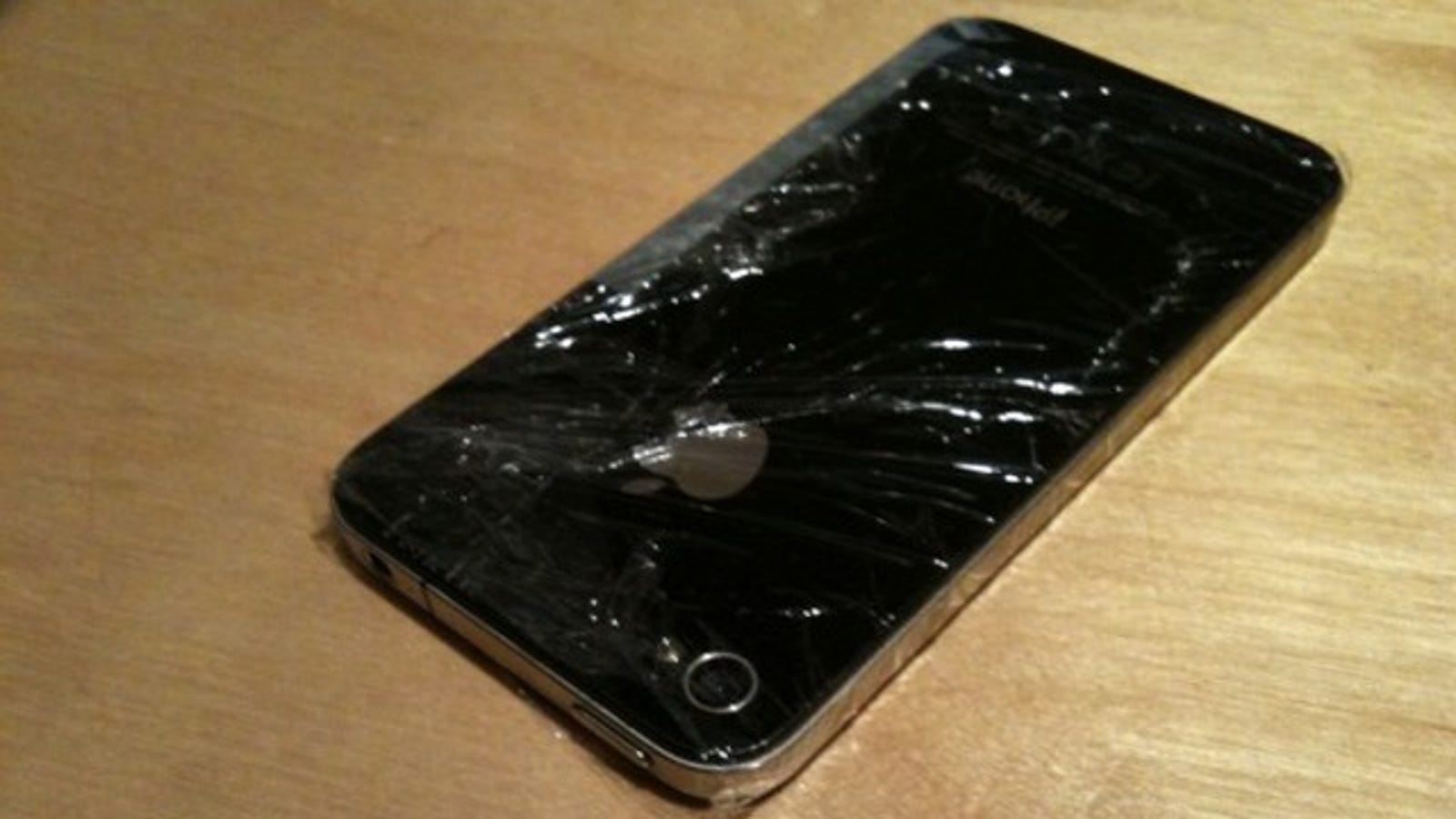 Wrap Your Phone in Cling Wrap to Keep Sand Out When at the