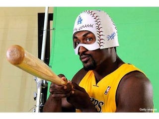 Illustration for article titled Ron Artest Will Lecture Kids About Mental Health