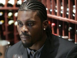 Illustration for article titled Mike Vick To The Eagles