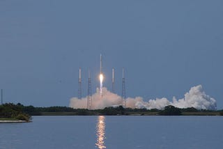 Illustration for article titled Video of SpaceX Falcon 9 Successful Launch