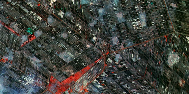 photo of This Satellite Image Looks Like Some Kind of Impossible Staircase image