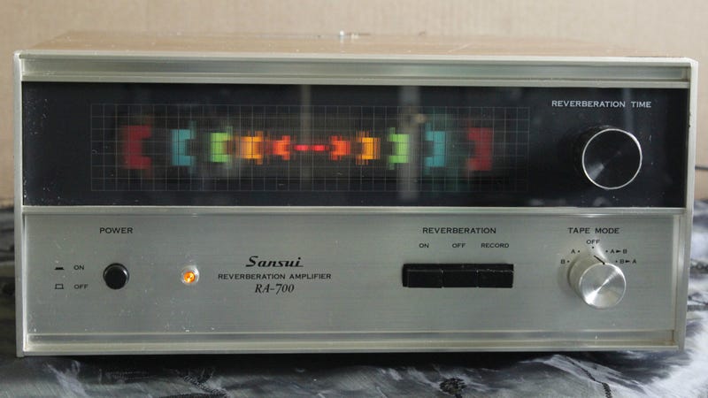 This Vintage Reverb Amp Lets You Wail Like It's 1982