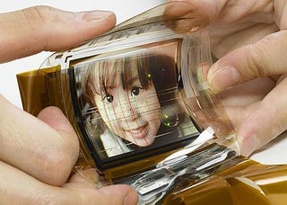 Illustration for article titled Sony Flexi-OLED Screen Is Trouble Waiting to Happen