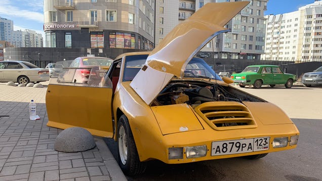 Collecting the Bizarre Homemade Cars of Russia's Soviet Past