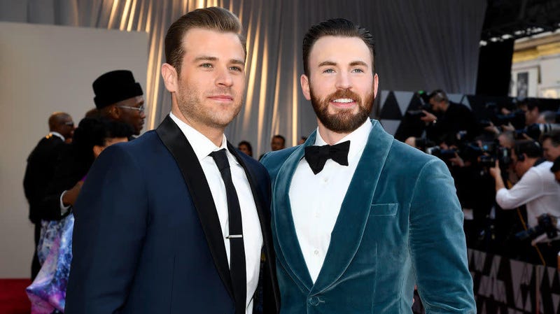 Illustration for article titled Chris Evans aired his brother's dirty, poopy-pants laundry on late night television