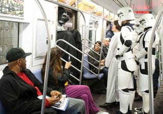 Illustration for article titled Darth Vader and the Stormtroopers invade the New York subway