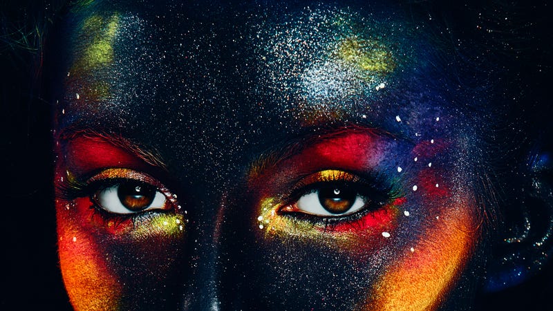 Illustration for article titled No Glitter, No Glory: How to Get the New Glam Gaze