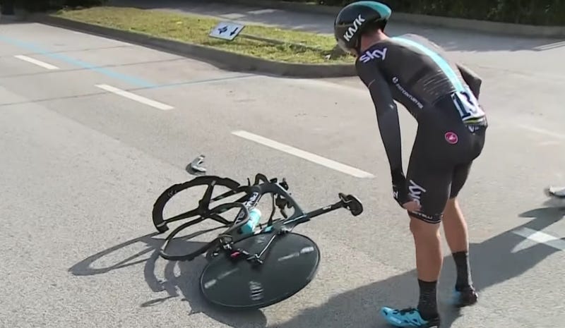 Illustration for article titled Cycling Team Derailed By Disintegrating Wheels