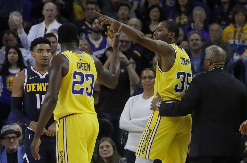 Illustration for article titled Kevin Durant Gets Ejected, Calls Ref "Bitch-Ass Motherfucker" On The Way Out