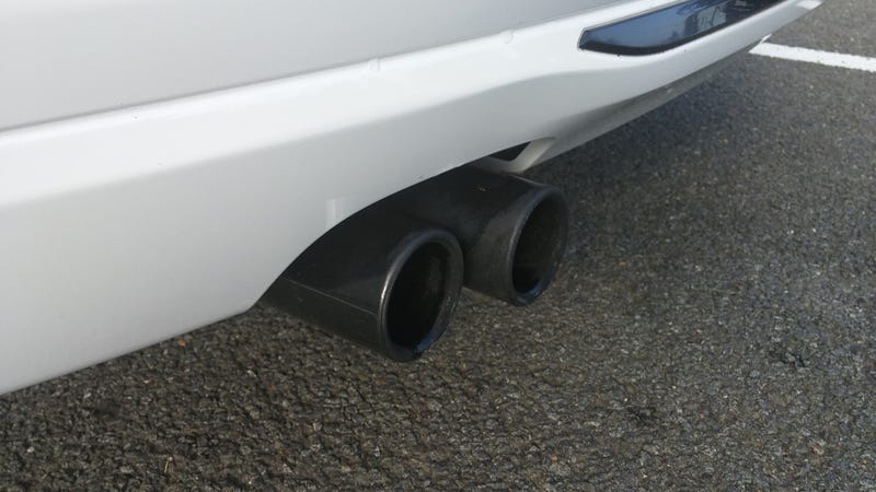 Illustration for article titled Follow Along As a Custom Exhaust is Fabricated