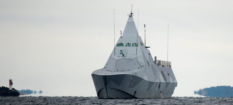 Illustration for article titled Supreme Commander Of Swedish Forces On Mystery Sub: 'It's Fucked Up'
