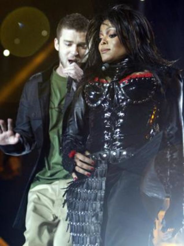 Illustration for article titled Sorry Celebrities: Famous Mea Culpas