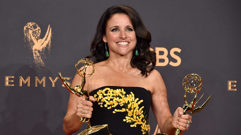 Illustration for article titled Blessings to Julia Louis-Dreyfus, Who Is Healing Nicely in Hawaii