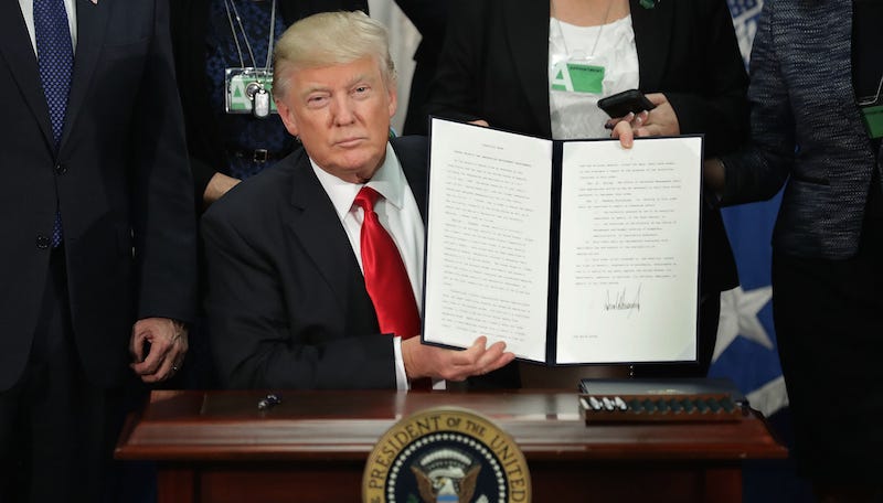 Illustration for article titled Mexican President, Who Is Not Going to Pay For the Wall, Cancels Meeting With TrumpÂ