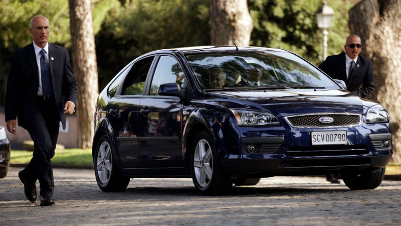 Illustration for article titled Pope Francis Rolls In An Old Ford Focus