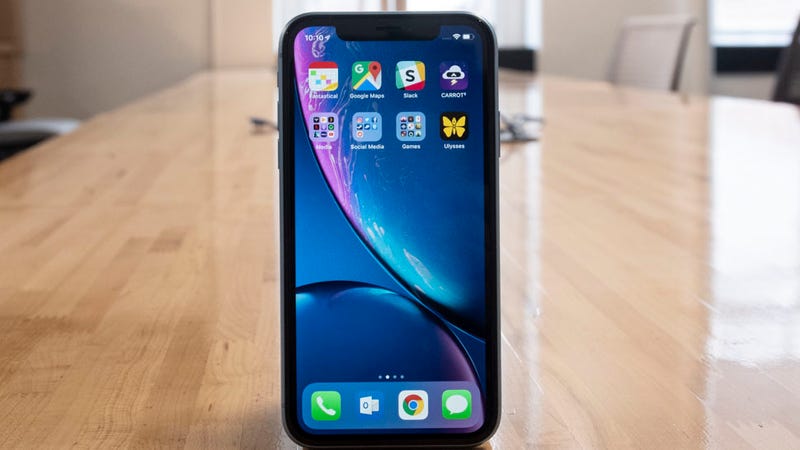 Illustration for article titled A Looming Chinese Trade War Means Either Apple&#39;s Stock Will Drop or iPhone Prices Will Rise