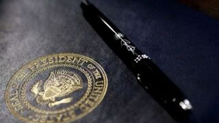 Illustration for article titled Whites More Likely to Get Presidential Pardons