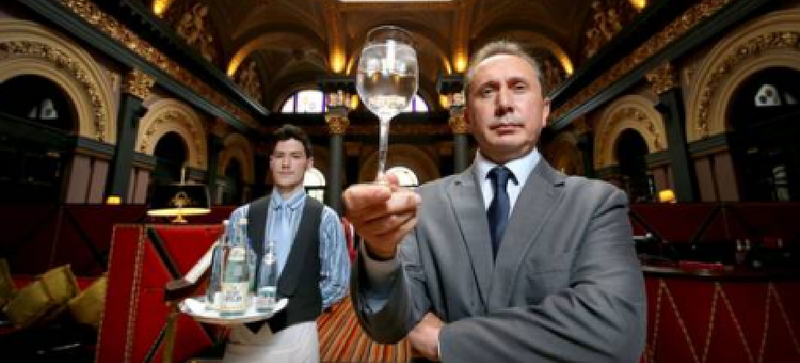 Illustration for article titled Water Rip-Off! Belfast Hotel Charges £26 for Bottle of Melted Ice