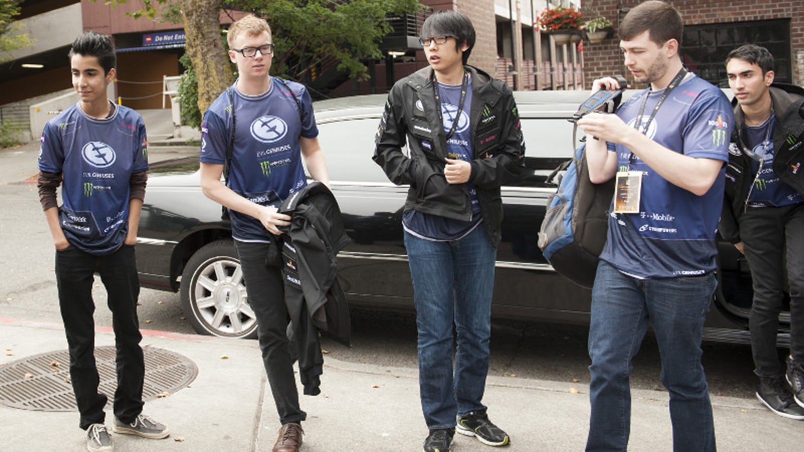 Aui Rejoins Evil Geniuses DOTA 2 Team After Arteezy Goes ...