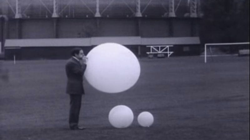 Illustration for article titled Monty Python’s Flying Circus: “Grandstand (Or The British Showbiz Awards)” / “The Golden Age Of Ballooning”