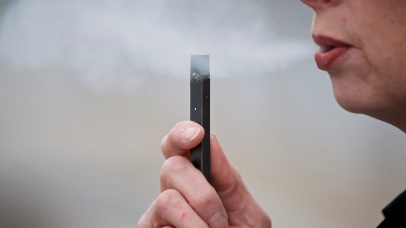 Illustration for article titled Report: Juul&#39;s Massive Vape Cloud of Trouble Grows, With Feds Launching Criminal Investigation