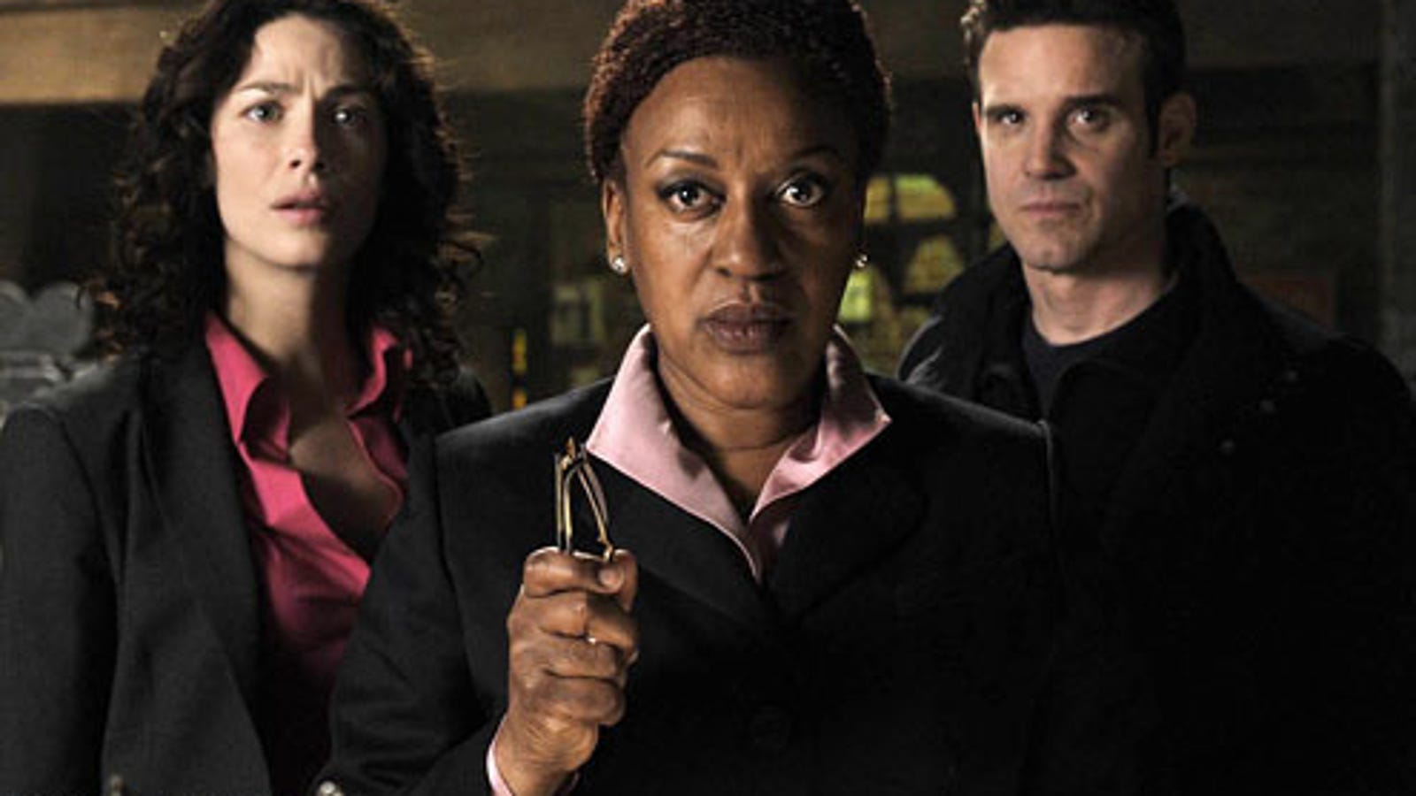 A Spoiler-Free Review of Warehouse 13's Final Episodes