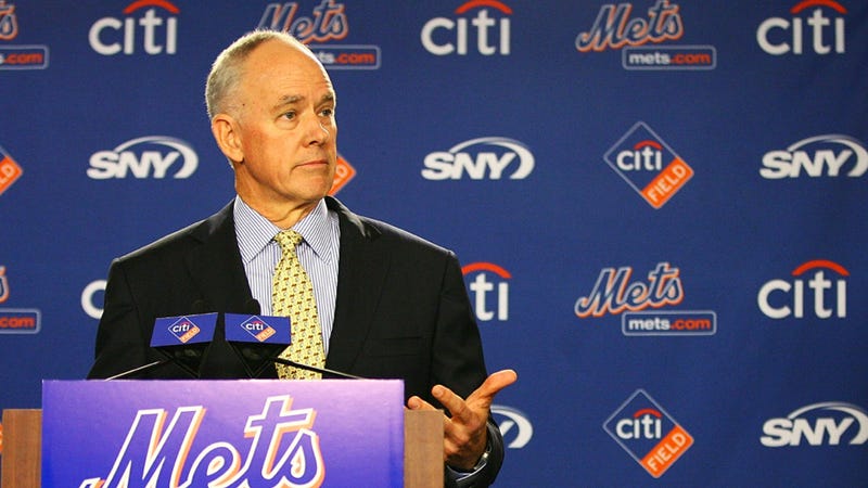 Illustration for article titled Mets GM Sandy Alderson Is On Twitter, And He Is Funny
