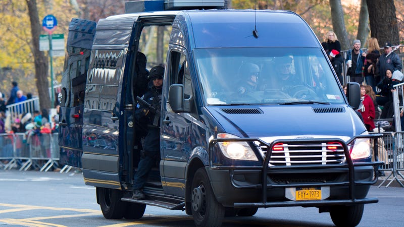 Illustration for article titled NYPD Detectives Accused of Raping a Teenager in a Police Van Will Not Serve Any Jail Time