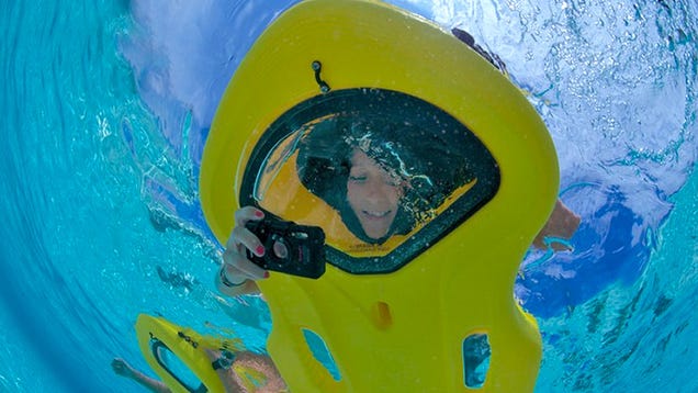 A Kick Board With a View Lets You Snorkel Without Submerging