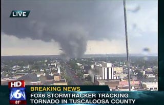 Illustration for article titled This is what a mile-wide tornado looks like in HD
