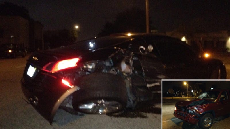 Illustration for article titled SUV-driving teenage girl crashes into Audi R8