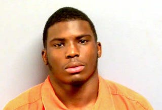 Illustration for article titled Oklahoma State Dismisses Tyreek Hill After Domestic Violence Arrest
